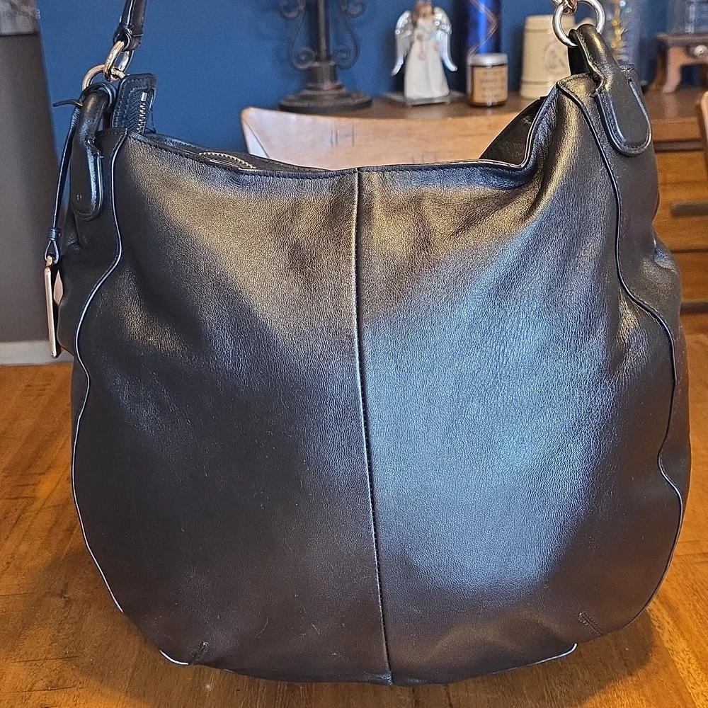 Coach Circle Hobo Circle  Studded Bag - Picture 4 of 16